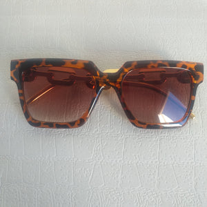 Leopard Medium Square Gold Chain Sunglasses - Fab