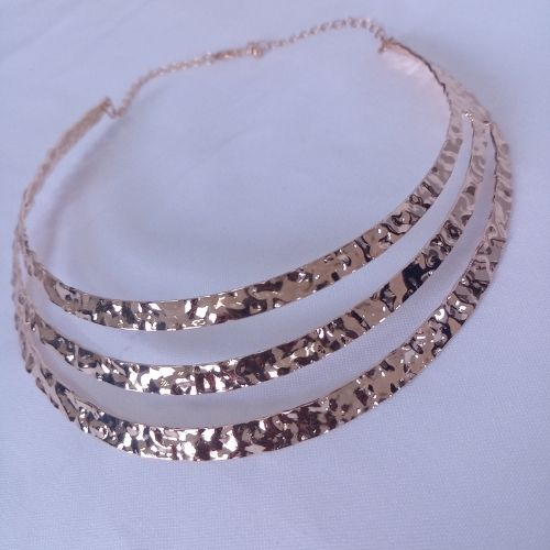 Gold Tone Hammered Chained Collar Fashion Necklace