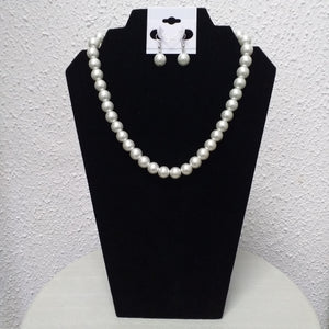 Chunky Fashion Pearl Necklace - White