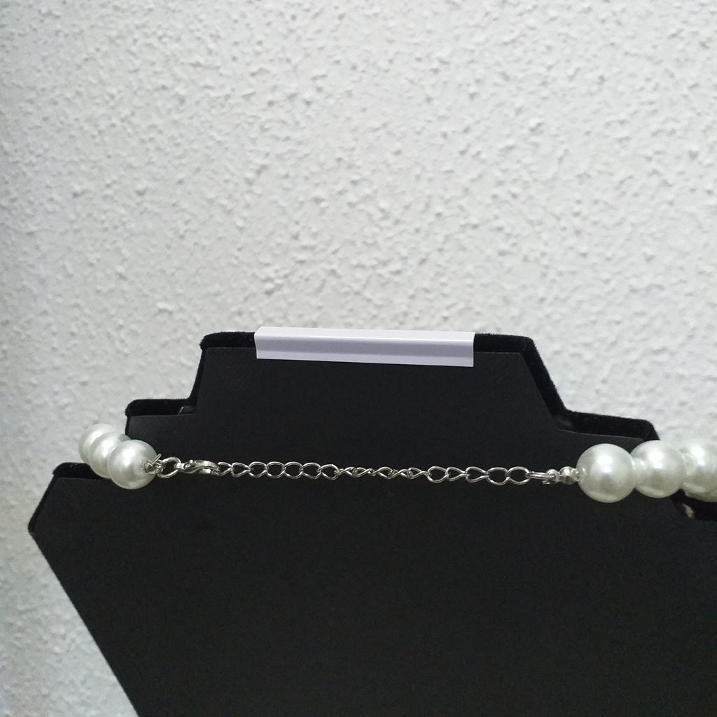 Chunky Fashion Pearl Necklace - White